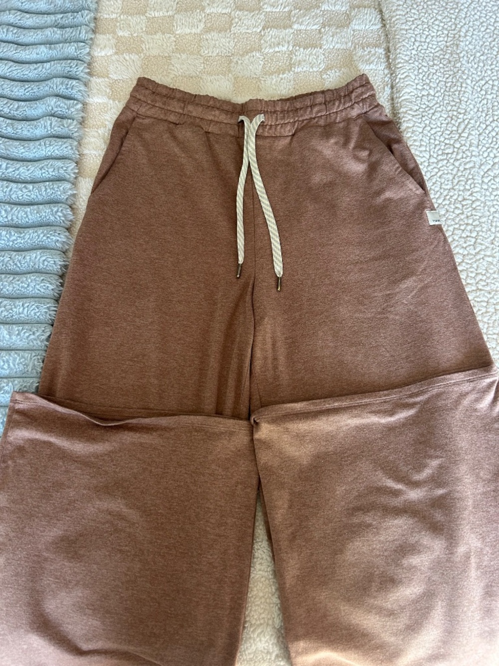 Vuori Halo Essential Wide Leg Jogger Size XS Long - Picture 4 of 7